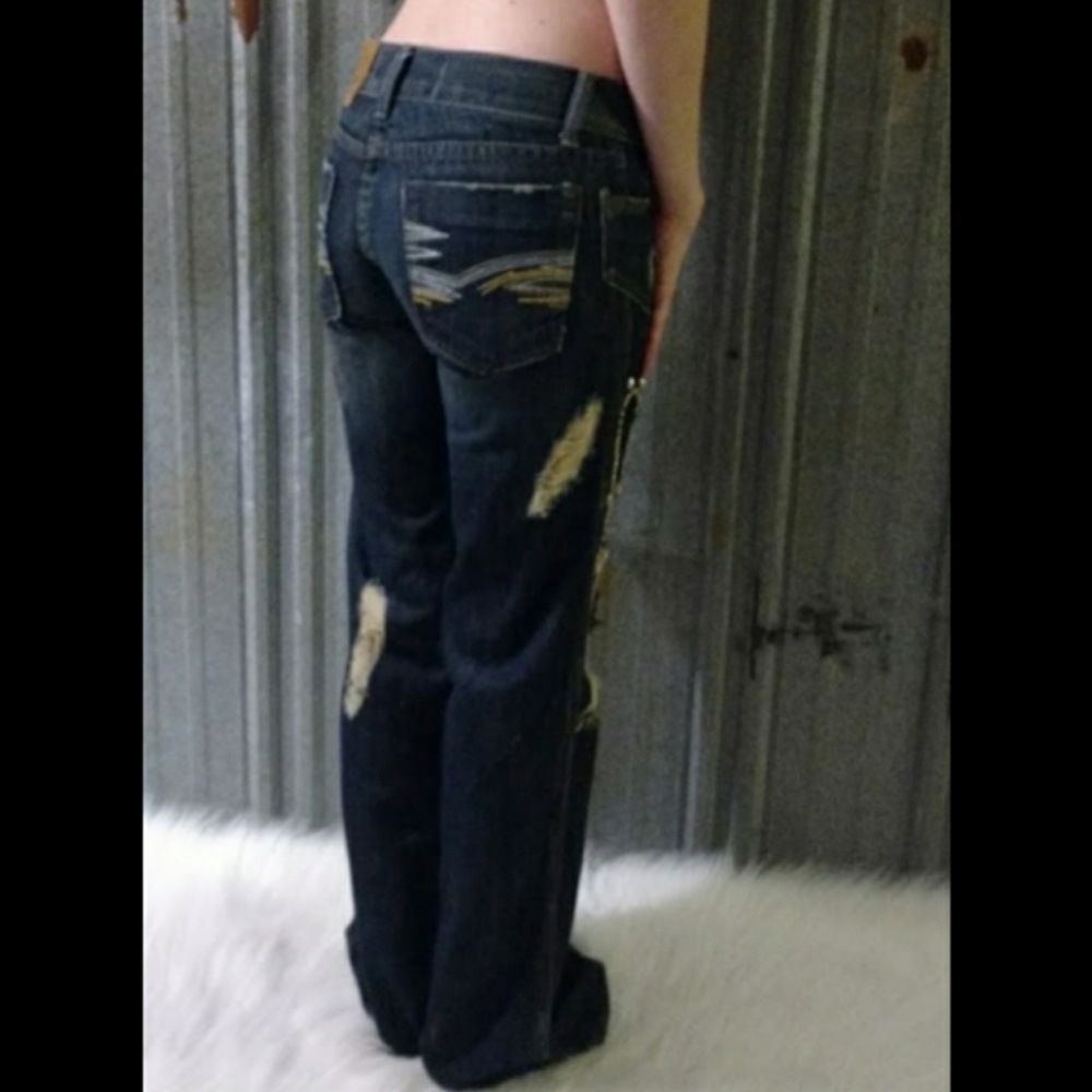 Dungeon Embellished Jewels Jeans - Picture 5 of 17
